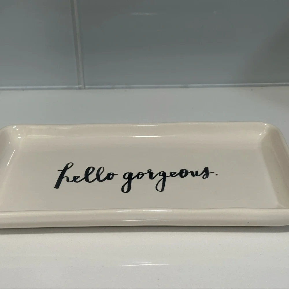 Rae Dunn Hello Gorgeous Plate Pottery Artisan Collection by MAGENTA Makeup Tray
